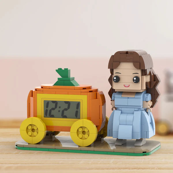 Personalisierte Bausteinfiguren – Uhr mit Kürbis-Design – Personalisiertes Geschenk