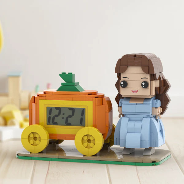 Personalisierte Bausteinfiguren – Uhr mit Kürbis-Design – Personalisiertes Geschenk
