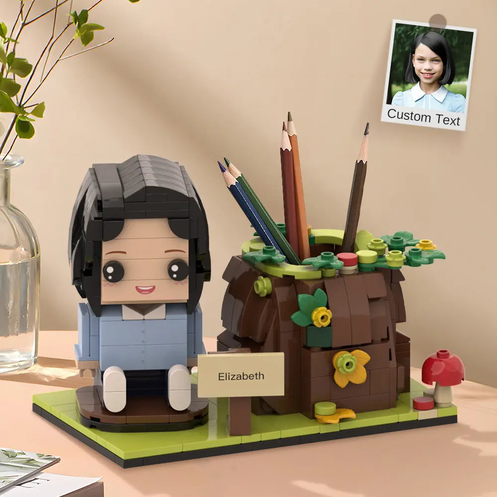 Individuelle Bausteinfigur – Stiftehalter mit Baumstamm-Design – Personalisierbar